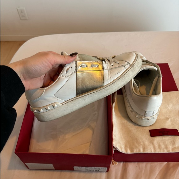 VALENTINO GARAVANI SNEAKERS - Picture 6 of 9